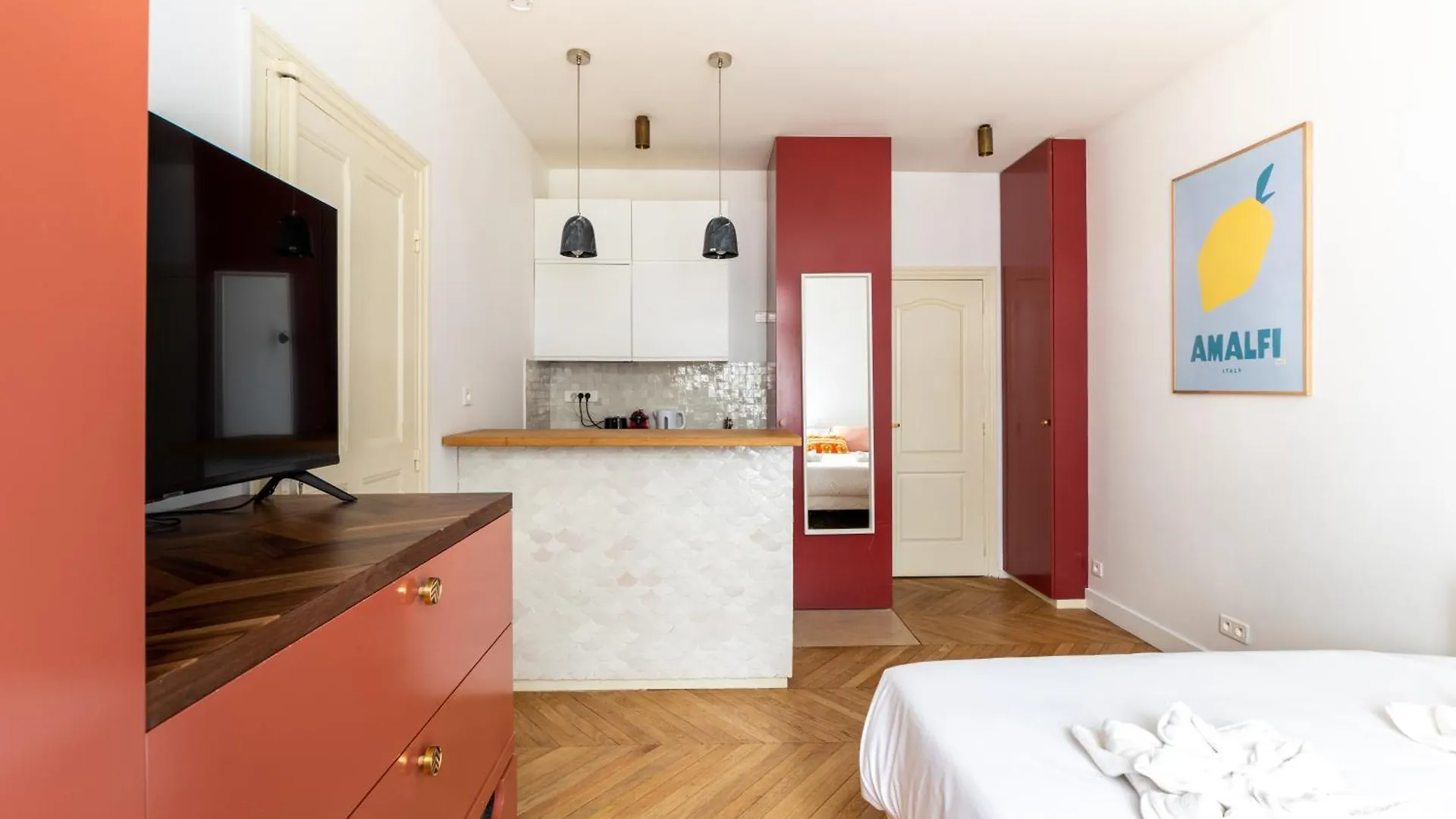 Nicolo Passy Magnifique Studio Apartment Paris France